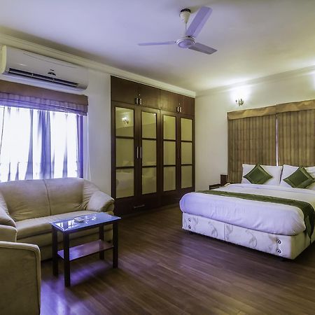 Treebo Angson Hotel Chennai Exterior photo