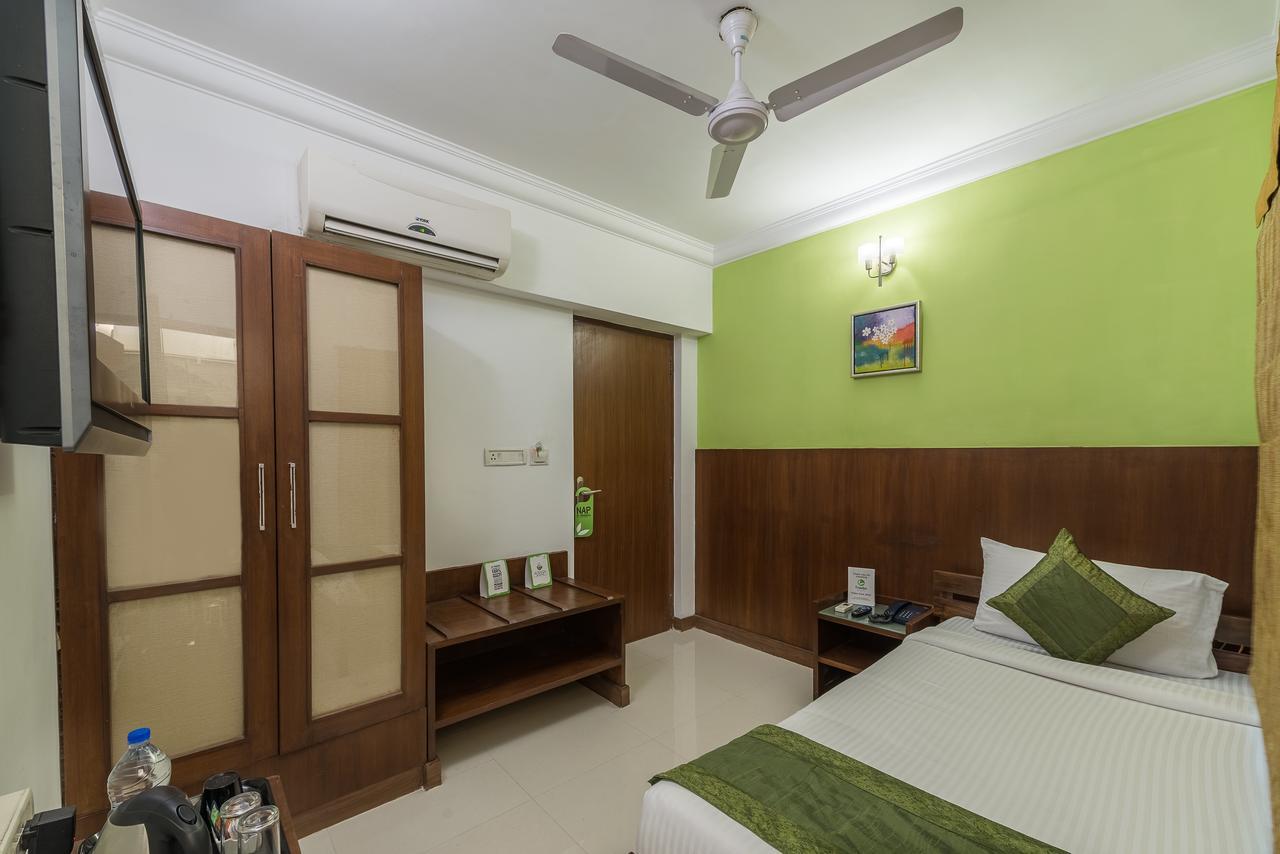 Treebo Angson Hotel Chennai Exterior photo